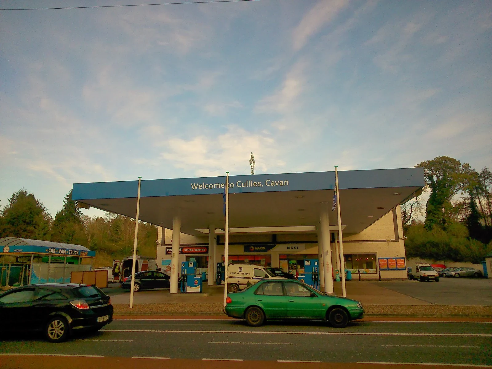 Maxol Service Station Cullies, car wash in Cavan