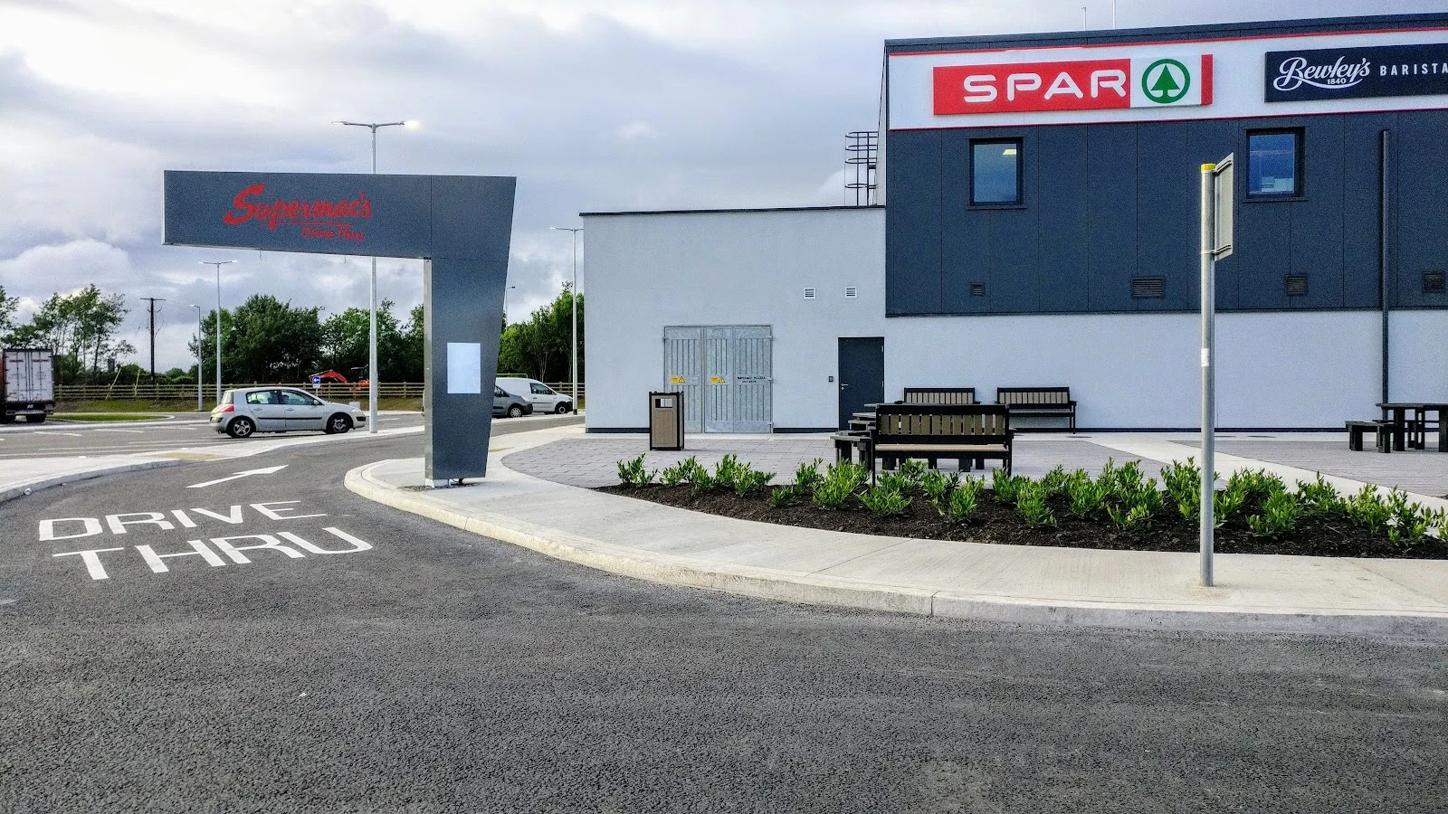The Kinnegad Plaza, car wash in Kinnegad, Westmeath
