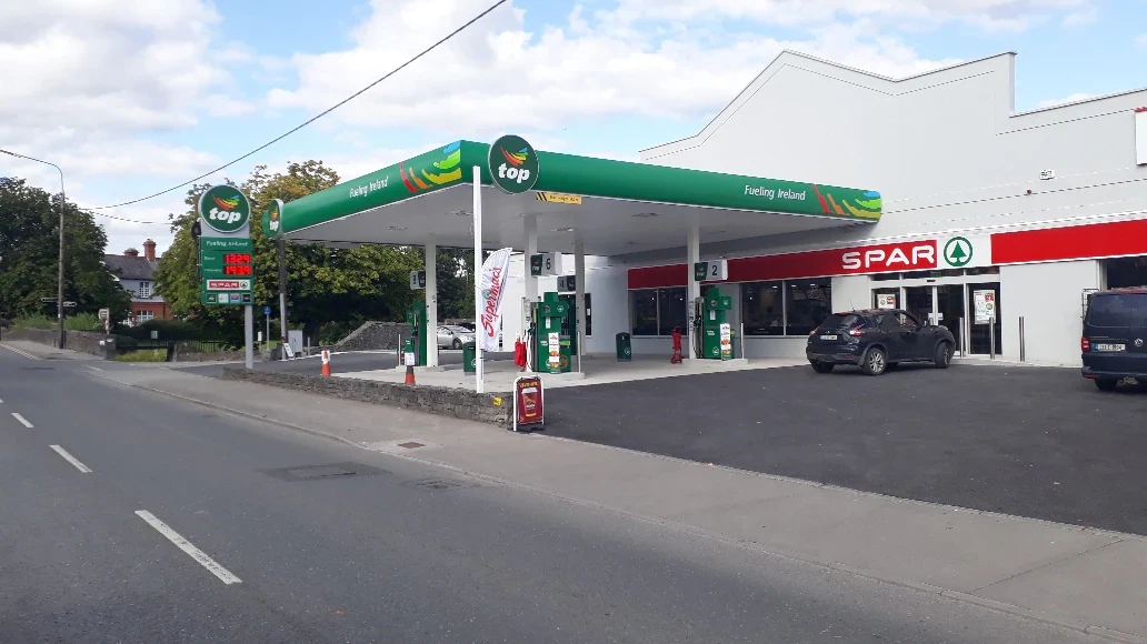 Top Oil Birr Carrolls Service Station, car wash in Birr, Offaly