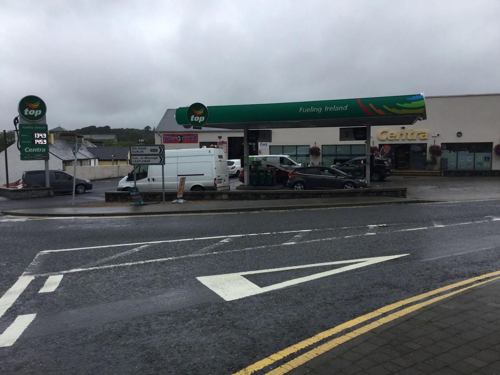 Top Oil Westport Service Station, car wash in Westport, Mayo